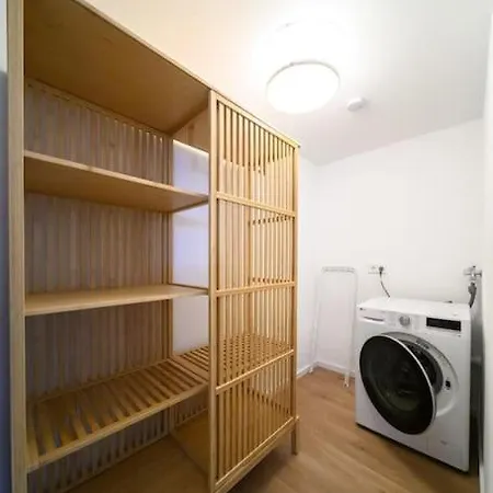 Ticasa Atelier-parkplatz-unique-flughafen-messe *