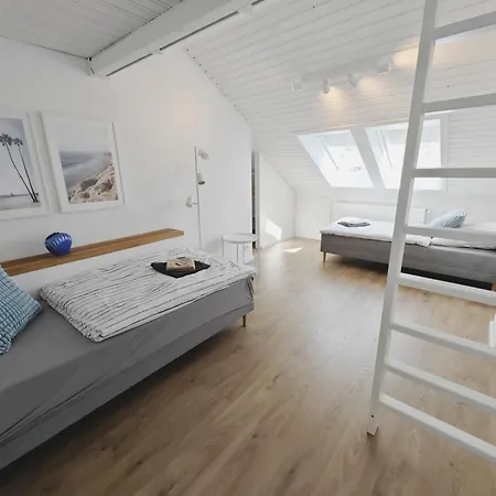 Ticasa Atelier-parkplatz-unique-flughafen-messe Apartment Steinenbronn